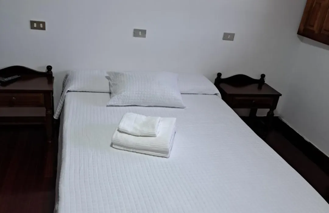 Hostal - Restaurante Casa Cuña-1